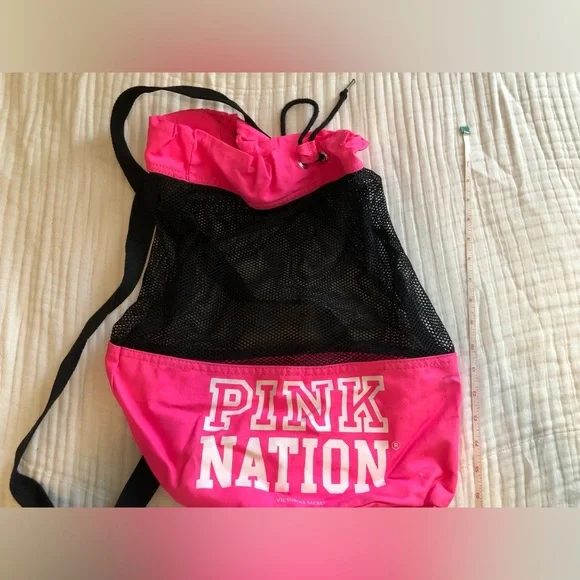 PINK Victoria
